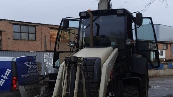 Установка ГЛОНАСС/GPS на экскаватор-погрузчик Terex 825 Установка ГЛОНАСС/GPS на экскаватор-погрузчик Terex 825